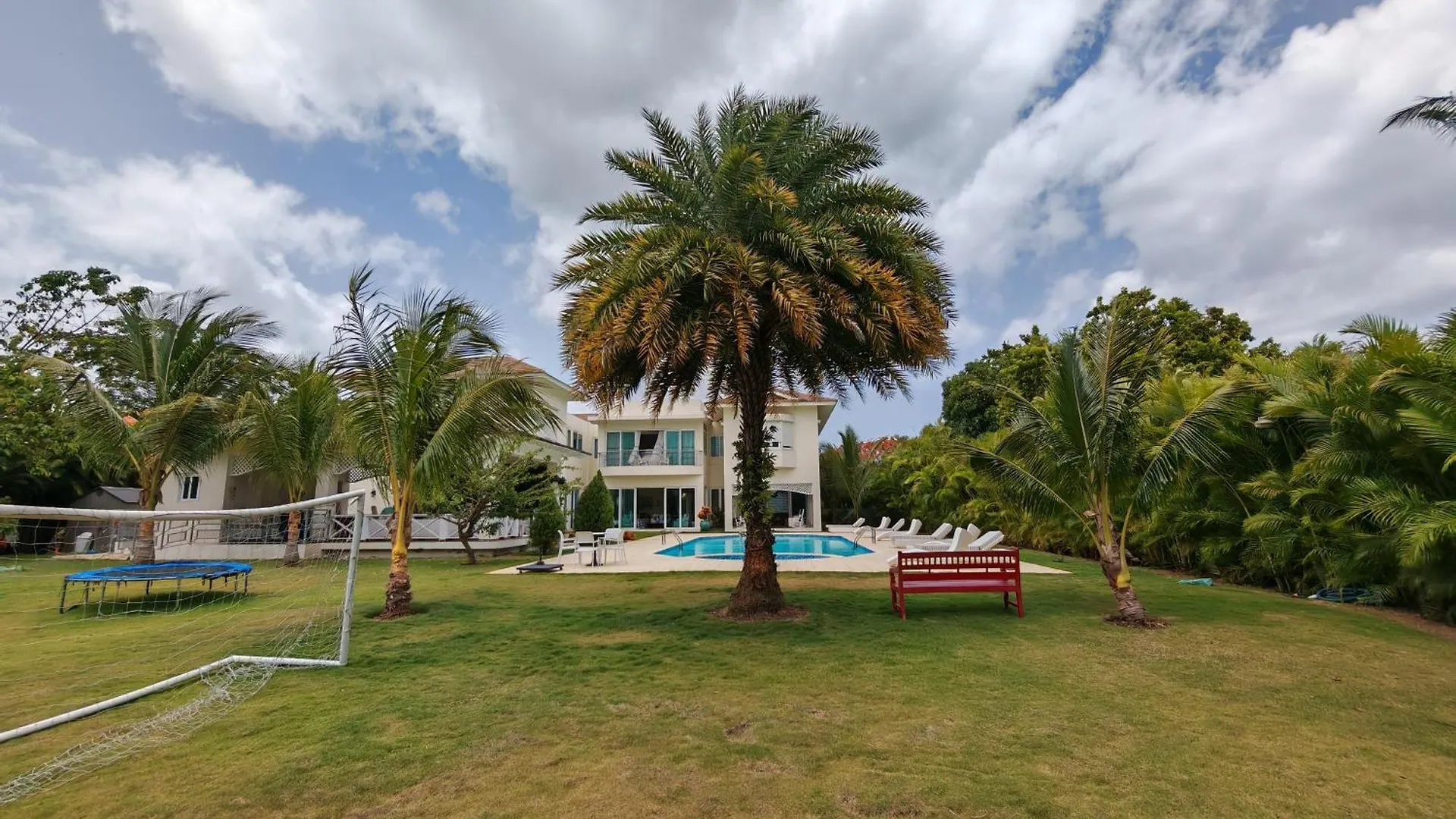 Casa De Campo Luxury Villa With Private Pool & Jacuzzi, Near Beach, Marina, Golf, Restaurants & Altos De Chavon La Romana